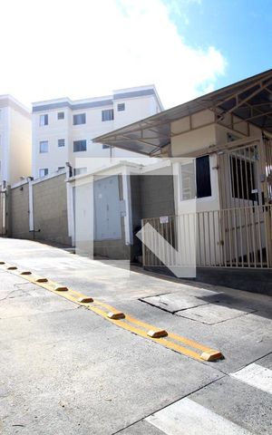 Apartamento para alugar com 54m², 2 quartos e 1 vagaFachada