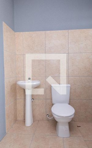 Casa à venda com 60m², 1 quarto e 2 vagas Casa à venda com 60m², 1 quarto e 2 vagasBanheiro