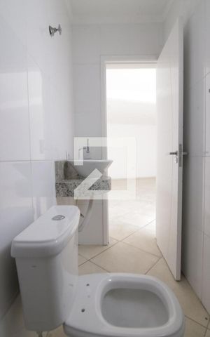 Casa à venda com 270m², 4 quartos e 5 vagasBanheiro de Serviço 2