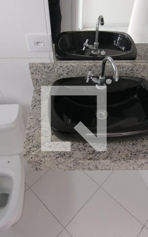 Casa à venda com 270m², 4 quartos e 5 vagasBanheiro da Suíte