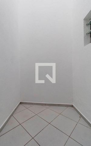 Casa à venda com 170m², 3 quartos e 2 vagas Casa à venda com 170m², 3 quartos e 2 vagasJardim de Inverno