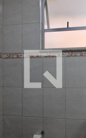 Apartamento à venda com 111m², 3 quartos e sem vaga Apartamento à venda com 111m², 3 quartos e sem vagaBanheiro