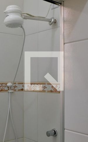 Apartamento à venda com 111m², 3 quartos e sem vaga Apartamento à venda com 111m², 3 quartos e sem vagaBanheiro de Serviço