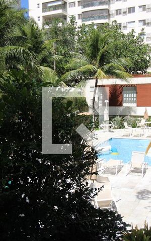 Apartamento à venda com 98m², 3 quartos e 2 vagasÁrea comum - Piscina