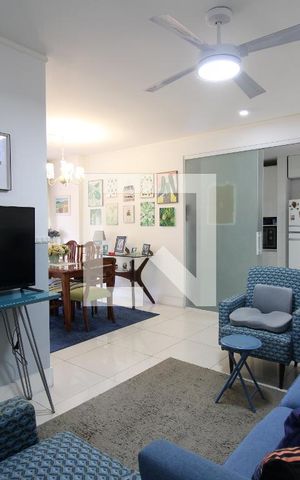 Apartamento à venda com 98m², 3 quartos e 2 vagasSala