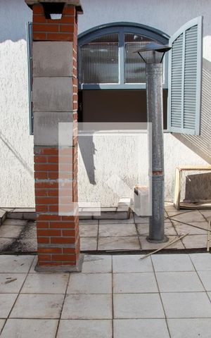 Casa à venda com 240m², 4 quartos e 2 vagasÁrea de Serviço 1