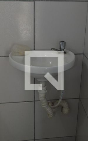 Casa de condomínio à venda com 70m², 2 quartos e 1 vagaBanheiro de serviço