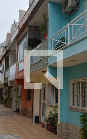 Casa de condomínio à venda com 70m², 2 quartos e 1 vagaÁrea comum