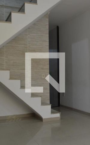 Casa de condomínio à venda com 70m², 2 quartos e 1 vagaSala