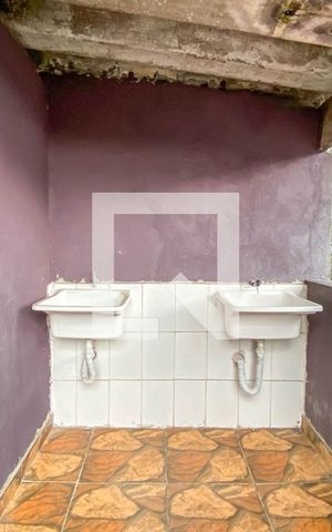 Casa para alugar com 15m², 1 quarto e sem vaga Casa para alugar com 15m², 1 quarto e sem vagaÁrea de Serviço