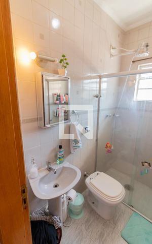 Casa à venda com 150m², 3 quartos e 3 vagas Casa à venda com 150m², 3 quartos e 3 vagasQuarto 1 - Suite