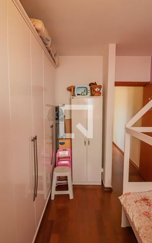 Casa à venda com 150m², 3 quartos e 3 vagas Casa à venda com 150m², 3 quartos e 3 vagasQuarto 3