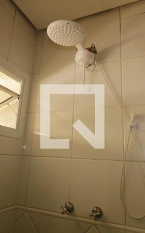 Casa para alugar com 323m², 4 quartos e 4 vagasBanheiro