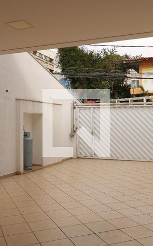 Casa para alugar com 323m², 4 quartos e 4 vagasGaragem