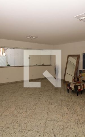 Casa para alugar com 323m², 4 quartos e 4 vagasSala de Estar 