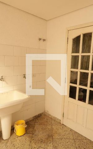 Casa para alugar com 323m², 4 quartos e 4 vagasAreadeServiço03