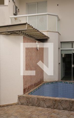 Casa para alugar com 323m², 4 quartos e 4 vagasÁreacomumPiscina01