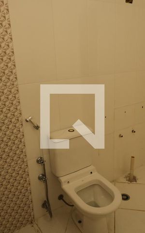 Casa para alugar com 323m², 4 quartos e 4 vagasBanheiro