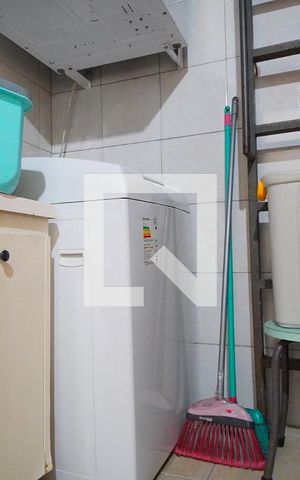 Casa à venda com 140m², 3 quartos e 2 vagasÁrea  de serviço 