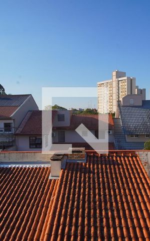 Casa à venda com 140m², 3 quartos e 2 vagasSacada _Vista 
