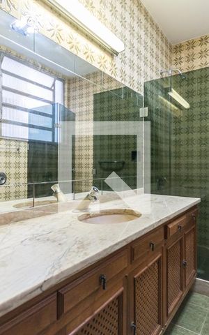 Apartamento à venda com 310m², 4 quartos e 3 vagasBanheiro Suíte 2