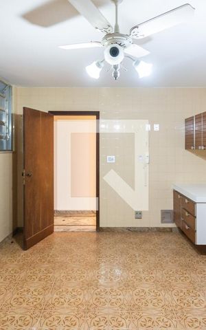 Apartamento à venda com 310m², 4 quartos e 3 vagasCozinha