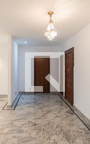 Apartamento à venda com 310m², 4 quartos e 3 vagasSala