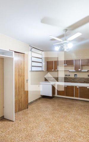 Apartamento à venda com 310m², 4 quartos e 3 vagasCozinha