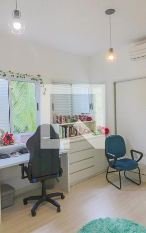 Casa à venda com 400m², 4 quartos e 3 vagas Casa à venda com 400m², 4 quartos e 3 vagasQuarto 2