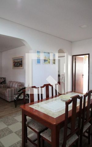 Casa à venda com 360m², 4 quartos e 4 vagasCopa