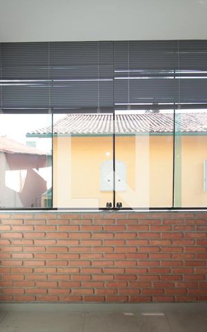 Casa à venda com 360m², 4 quartos e 4 vagasCasa 2 - Cozinha e Area de Serviço