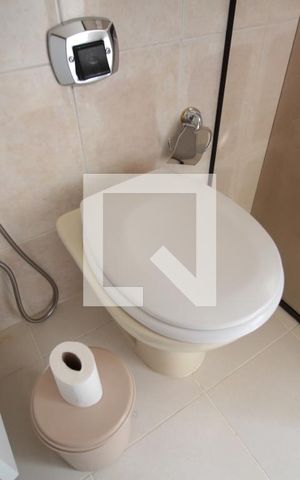 Casa à venda com 360m², 4 quartos e 4 vagasBanheiro Social 1