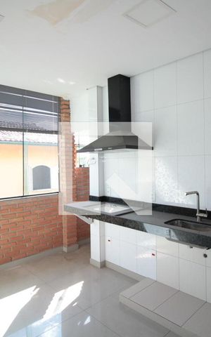 Casa à venda com 360m², 4 quartos e 4 vagasCasa 2 - Cozinha e Area de Serviço