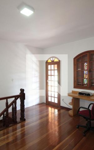 Casa à venda com 360m², 4 quartos e 4 vagasHall dos Dormitórios