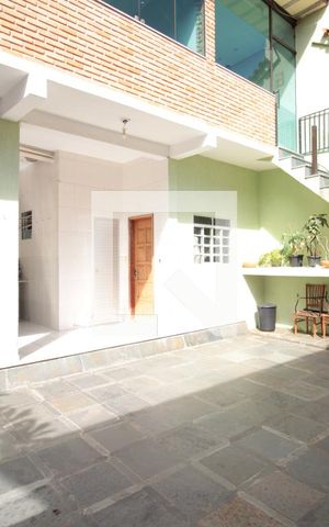 Casa à venda com 360m², 4 quartos e 4 vagasArea de Serviço