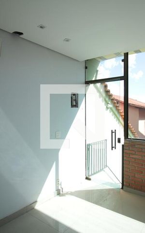 Casa à venda com 360m², 4 quartos e 4 vagasCasa 2 - Sala