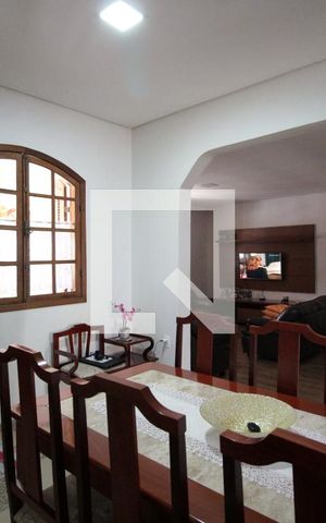 Casa à venda com 360m², 4 quartos e 4 vagasCopa