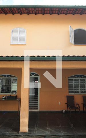 Casa à venda com 360m², 4 quartos e 4 vagasArea de Serviço