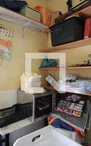 Casa à venda com 360m², 4 quartos e 4 vagasQuarto de Serviço