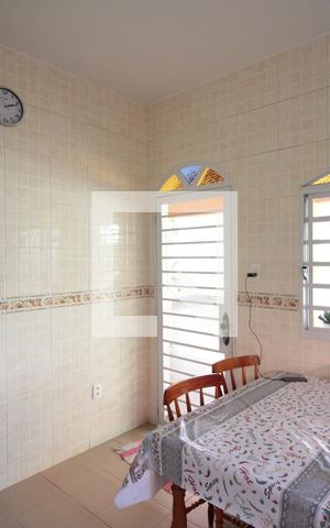 Casa à venda com 360m², 4 quartos e 4 vagasCozinha