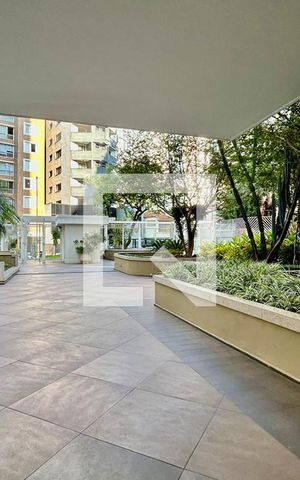 Apartamento à venda com 210m², 3 quartos e 3 vagas Apartamento à venda com 210m², 3 quartos e 3 vagasÁrea Comum