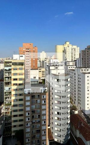 Apartamento à venda com 210m², 3 quartos e 3 vagas Apartamento à venda com 210m², 3 quartos e 3 vagasVista