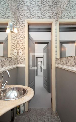 Apartamento à venda com 210m², 3 quartos e 3 vagasLavabo