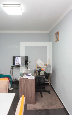 Casa à venda com 130m², 4 quartos e 2 vagas Casa à venda com 130m², 4 quartos e 2 vagasSala de Jantar