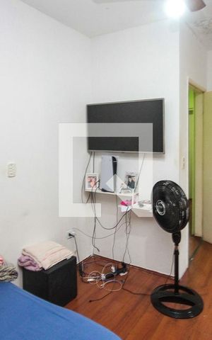 Casa à venda com 130m², 4 quartos e 2 vagas Casa à venda com 130m², 4 quartos e 2 vagasQuarto