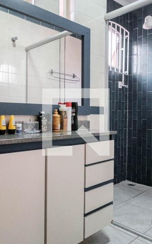 Casa à venda com 192m², 6 quartos e 2 vagas Casa à venda com 192m², 6 quartos e 2 vagasBanheiro 1
