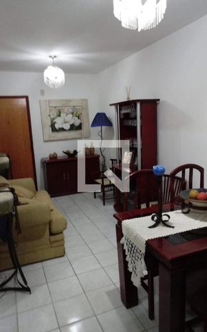 Apartamento à venda com 84m², 3 quartos e 1 vaga Apartamento à venda com 84m², 3 quartos e 1 vagaSala