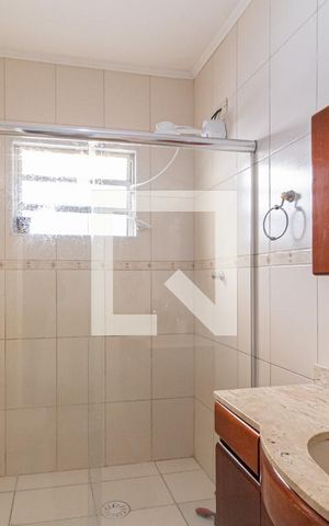 Casa à venda com 110m², 3 quartos e 2 vagas Casa à venda com 110m², 3 quartos e 2 vagasBanheiro