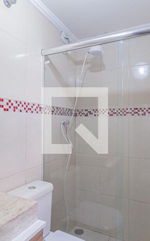 Casa à venda com 110m², 3 quartos e 2 vagas Casa à venda com 110m², 3 quartos e 2 vagasBanheiro da suíte