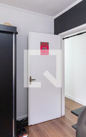 Casa à venda com 110m², 3 quartos e 2 vagas Casa à venda com 110m², 3 quartos e 2 vagasQuarto 1